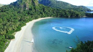 Private beach, white sand, scuba diving, snorkeling