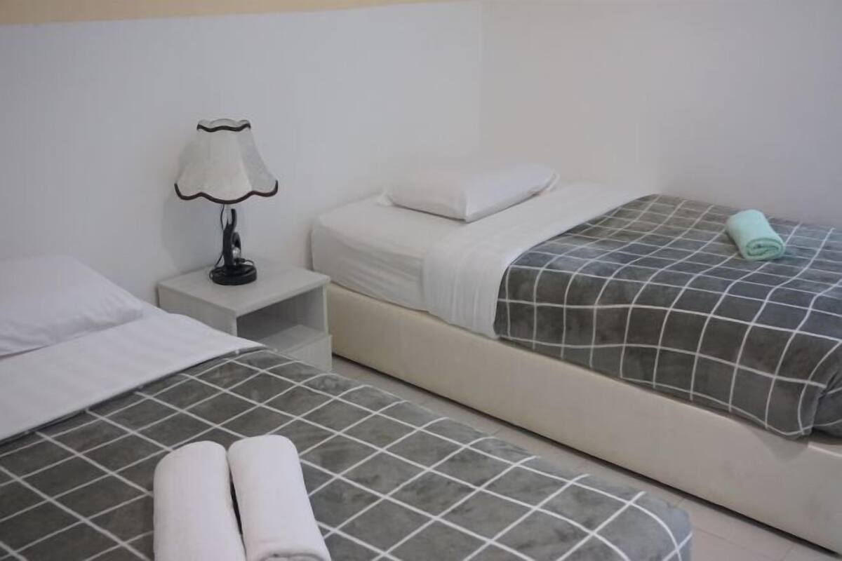 1 bedroom, desk, iron/ironing board (on request), free WiFi