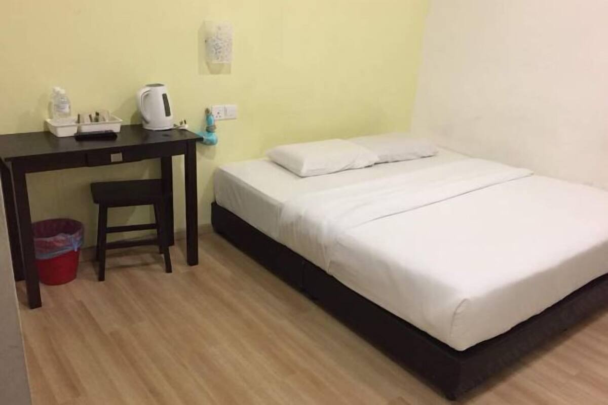 1 Schlafzimmer, Schreibtisch, Bügeleisen/Bügelbrett, kostenloses WLAN