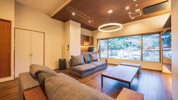 Special Room - Taikan No 509 River View Japanese-Western Style Room with Private Bath - Onsen | Down comforters, free minibar, in-room safe, free WiFi