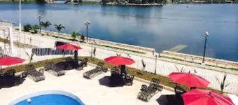 蒂卡爾花卉之島華美達飯店