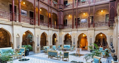 Shah Palace Luxury Museum Hotel