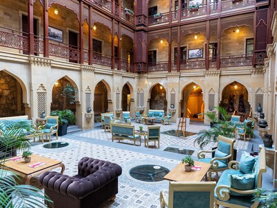 Shah Palace Luxury Museum Hotel