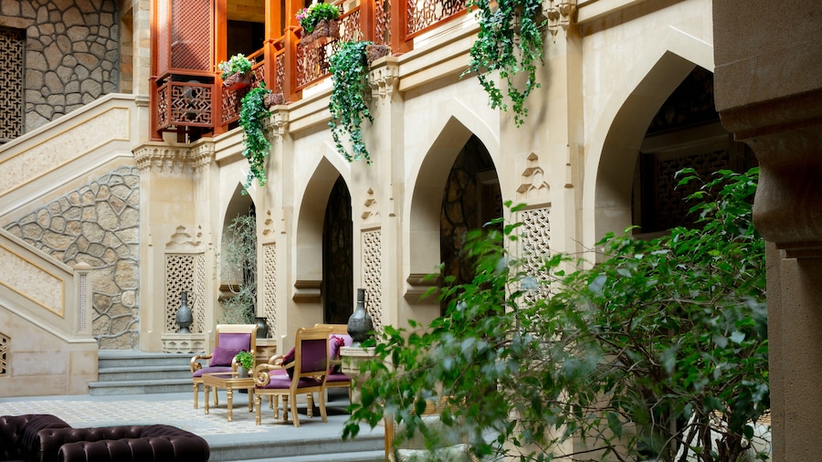 Shah Palace Luxury Museum Hotel