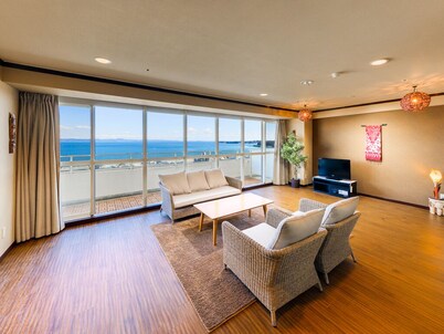 Maholova Minds Miura