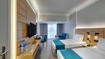 Quarto casal ou duplo executivo | Frigobar, cofres nos quartos, escrivaninha