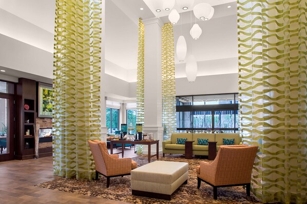 Lobby - Hilton Garden Inn Akron (Akron)