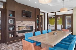 Lobby - Hilton Garden Inn Akron (Akron)