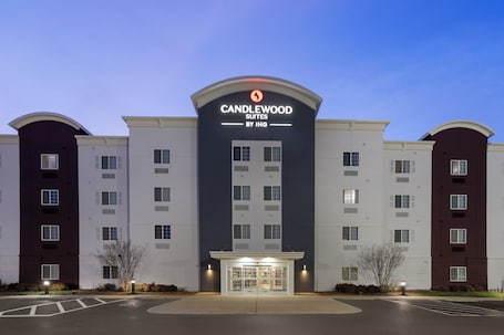 Exterior. Candlewood Suites Fort Campbell - Oak Grove by IHG