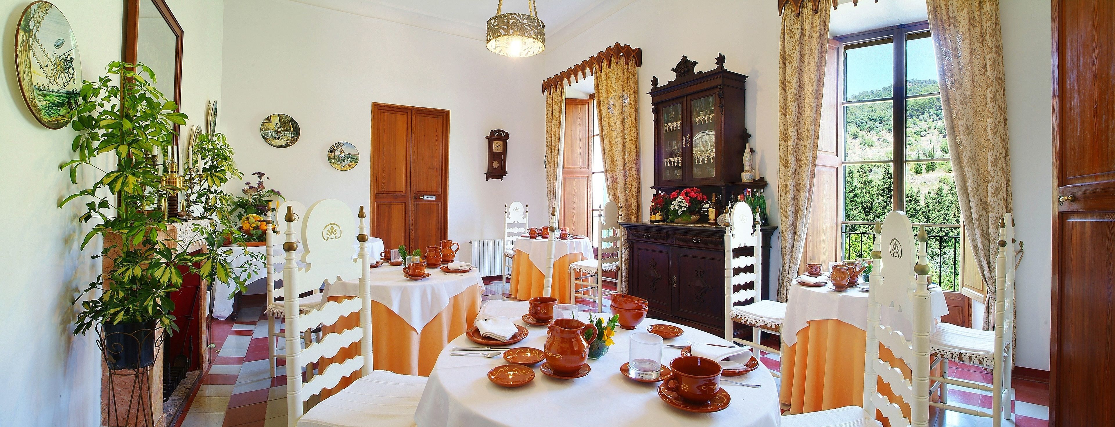 free daily local cuisine breakfast