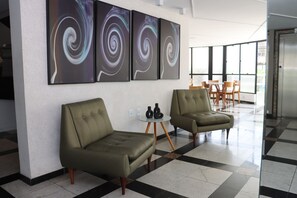 42-Zoll-LCD-Fernseher mit Kabelempfang