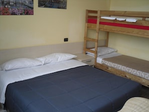 1 bedroom, desk, free WiFi, bed sheets