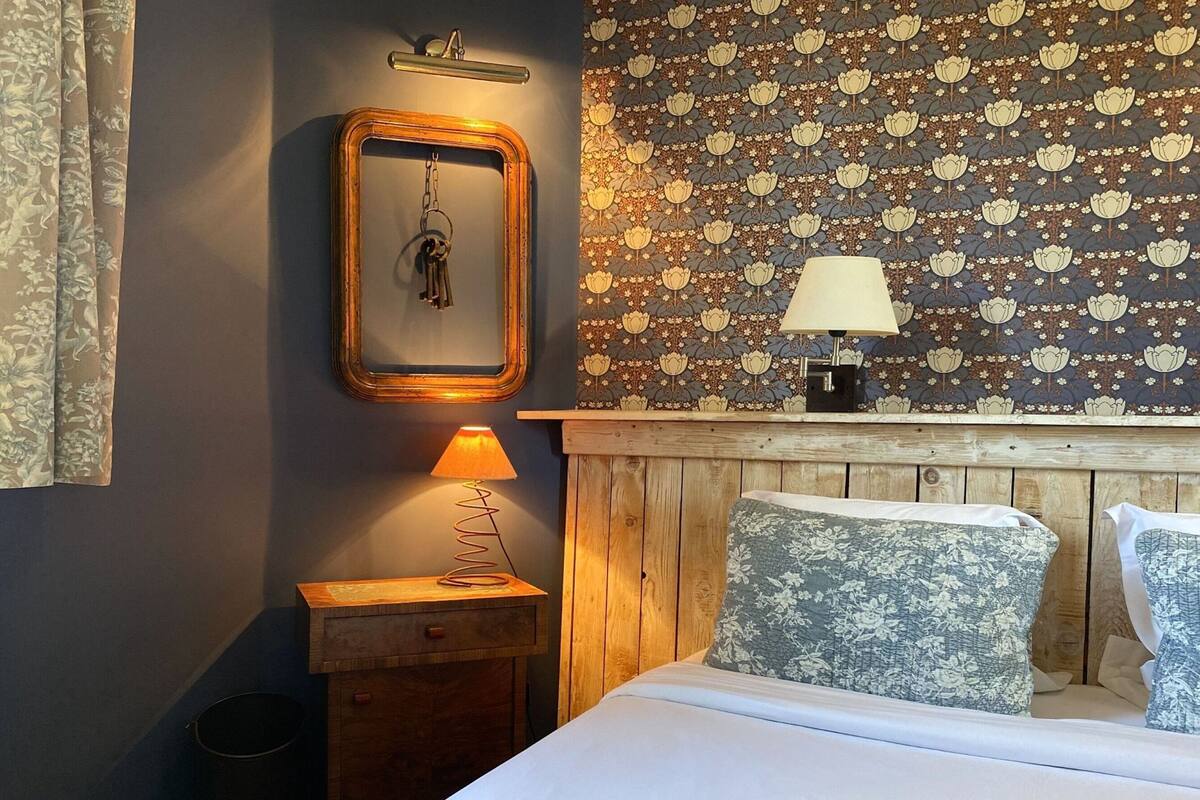 Habitación Confort | Ropa de cama de alta calidad y decoración individual