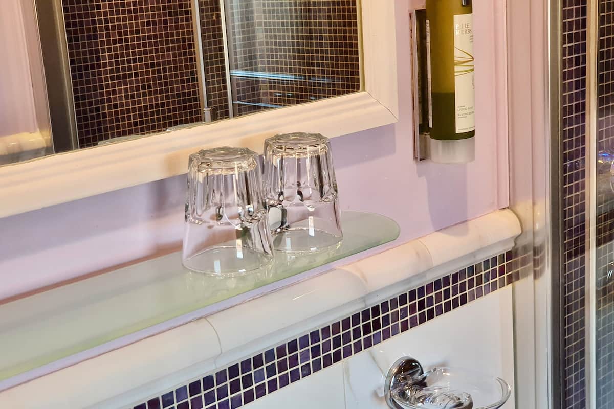 double or twin room | bathroom | shower, free toiletries, hair dryer, slippers