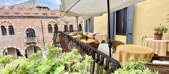 Hotel Aurora
