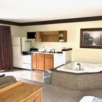 Refrigerador, microondas, cafetera/tetera