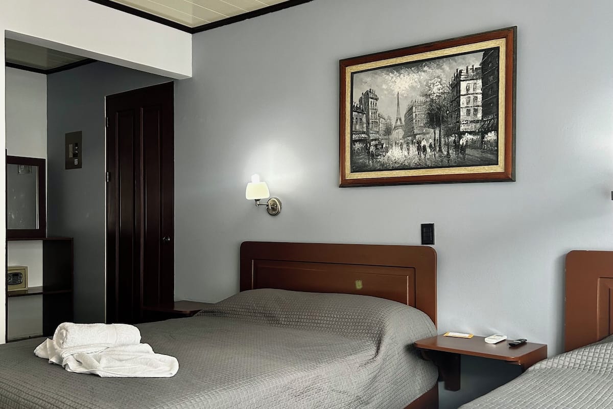 In-room safe, free WiFi, bed sheets