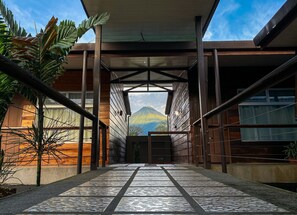 View from property - Hotel Arenal Rabfer (La Fortuna)