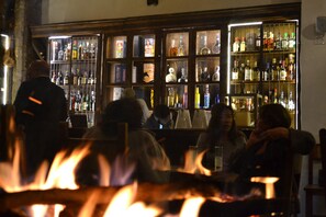 Bar (en el alojamiento)