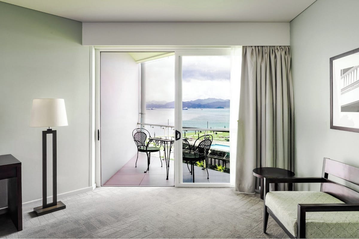 1 soverom, sengetøy av topp kvalitet, dundyner og senger med overmadrass