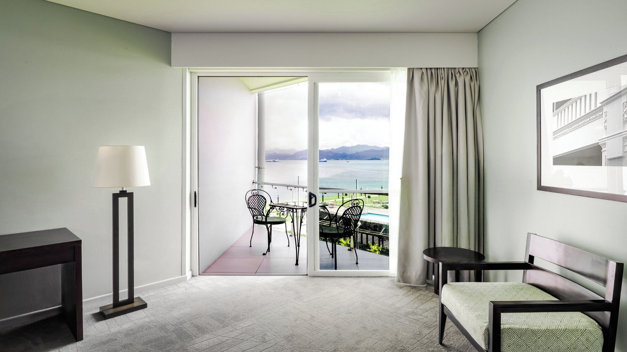 1 bedroom, premium bedding, down comforters, pillowtop beds