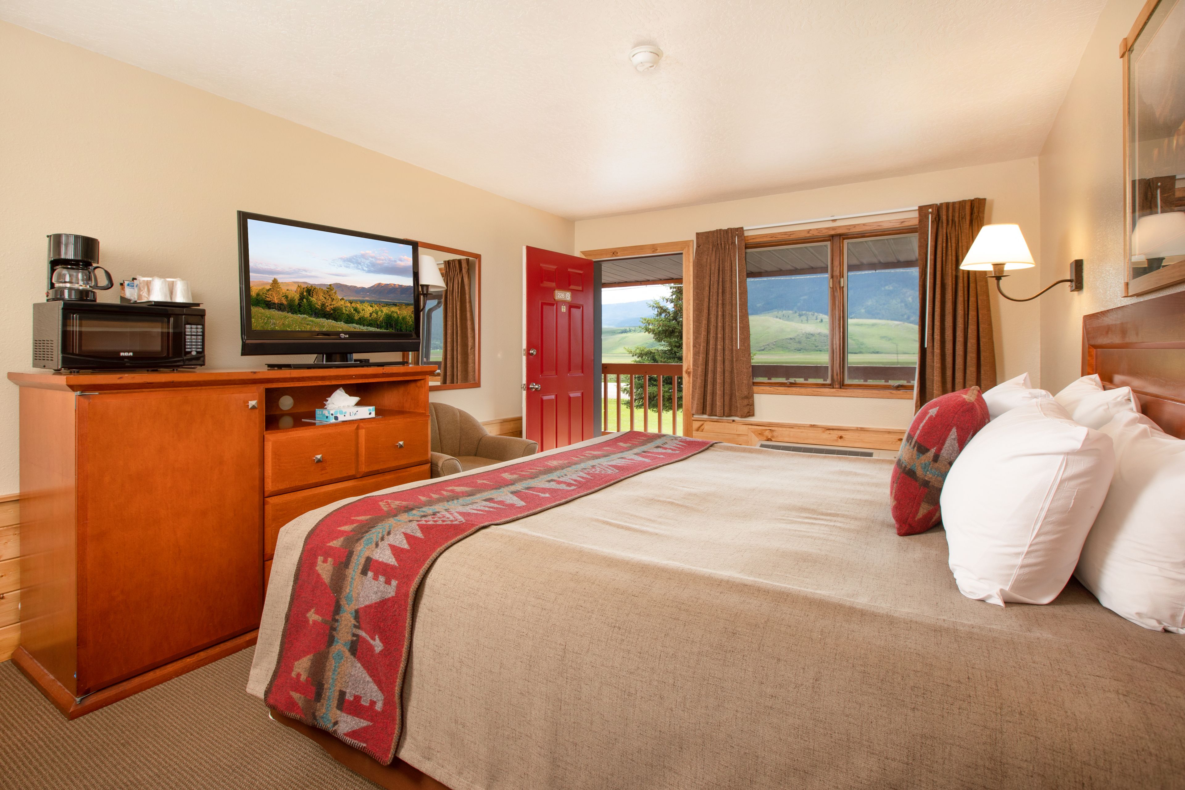 Iron/ironing board, free WiFi, bed sheets, wheelchair access