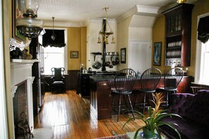 Interior detail - Oakcliff Bed and Breakfast (Waterford)