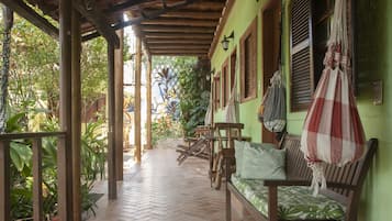 Habitación cuádruple estándar | Terraza o patio