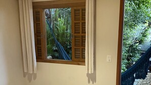 高級小木屋 | 迷你吧、免費 Wi-Fi、床單