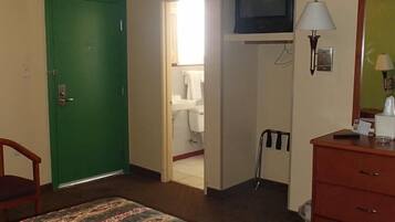 Habitación estándar, 1 cama King size, para no fumadores | Baño | Toallas