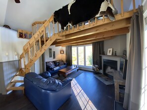 Loft, 1 Queen Bed with Sofa bed | Living area