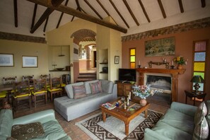 Maison Familiale, vue colline (Casa Anturio) | Salle de séjour