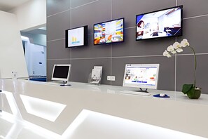 Business center - Berry Biz Hotel Powered by Archipelago (Legian)