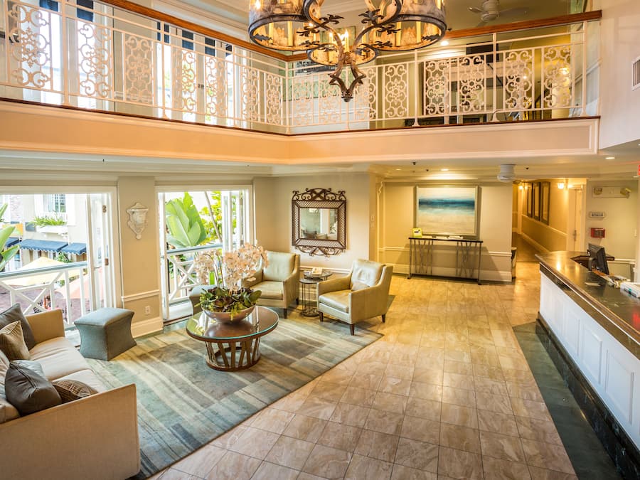 Frokost, lunsj og brunsj serveres, amerikanske retter