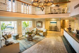 供应早餐、午餐和早午餐，美洲菜