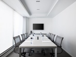 회의 시설