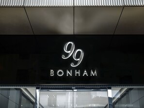 Exterior - 99 Bonham (Hong Kong)