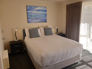 デラックス アパートメント 1 ベッドルーム (4 Persons) | 防音設備、アイロン / アイロン台、ベビーベッド (無料)、WiFi (無料)