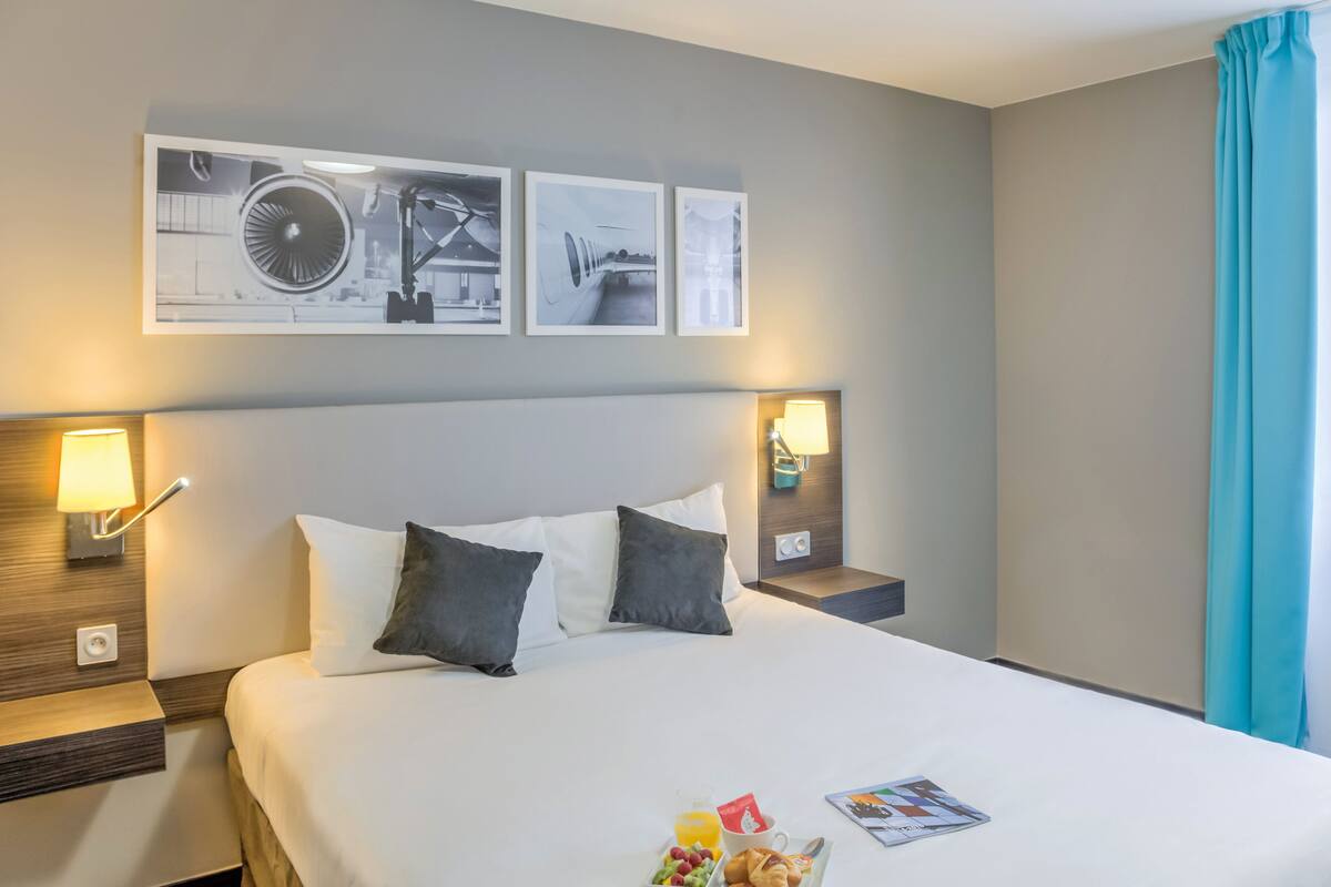 In-room safe, soundproofing, iron/ironing board, free cots/infant beds