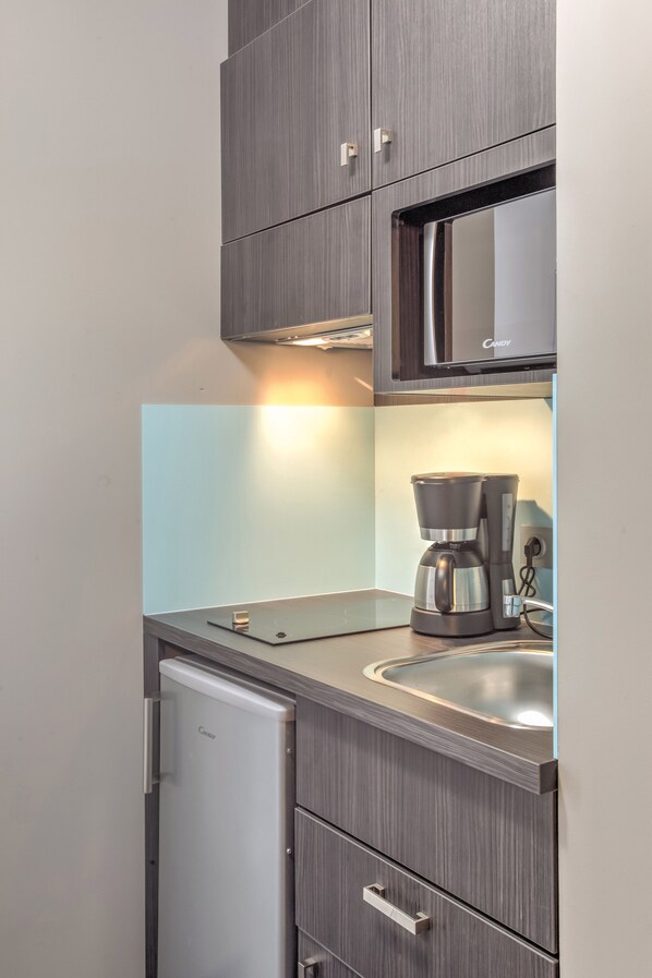 Fridge, microwave, stovetop, high chair