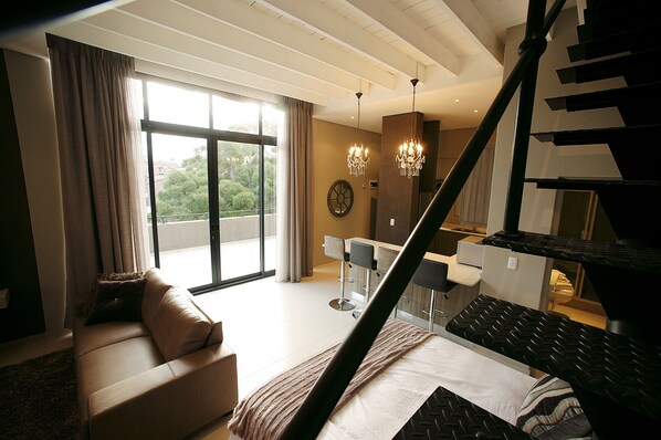 Télévision à écran plasma de 30 pouces avec chaînes par satellite