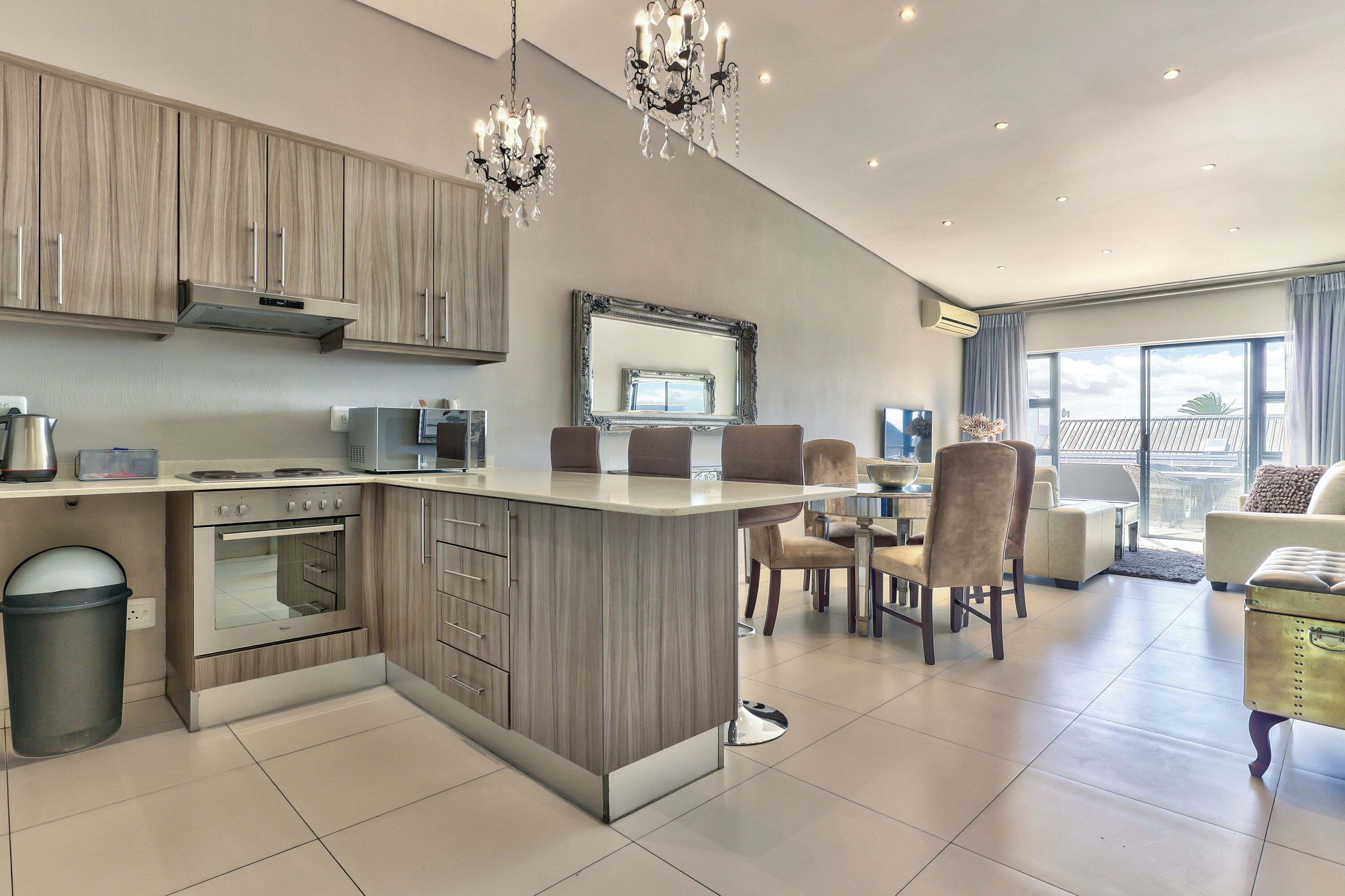 Luxury Apartment, 3 Bedrooms, 2 Bathrooms, Courtyard View | Premium bedding, in-room safe, blackout curtains, soundproofing