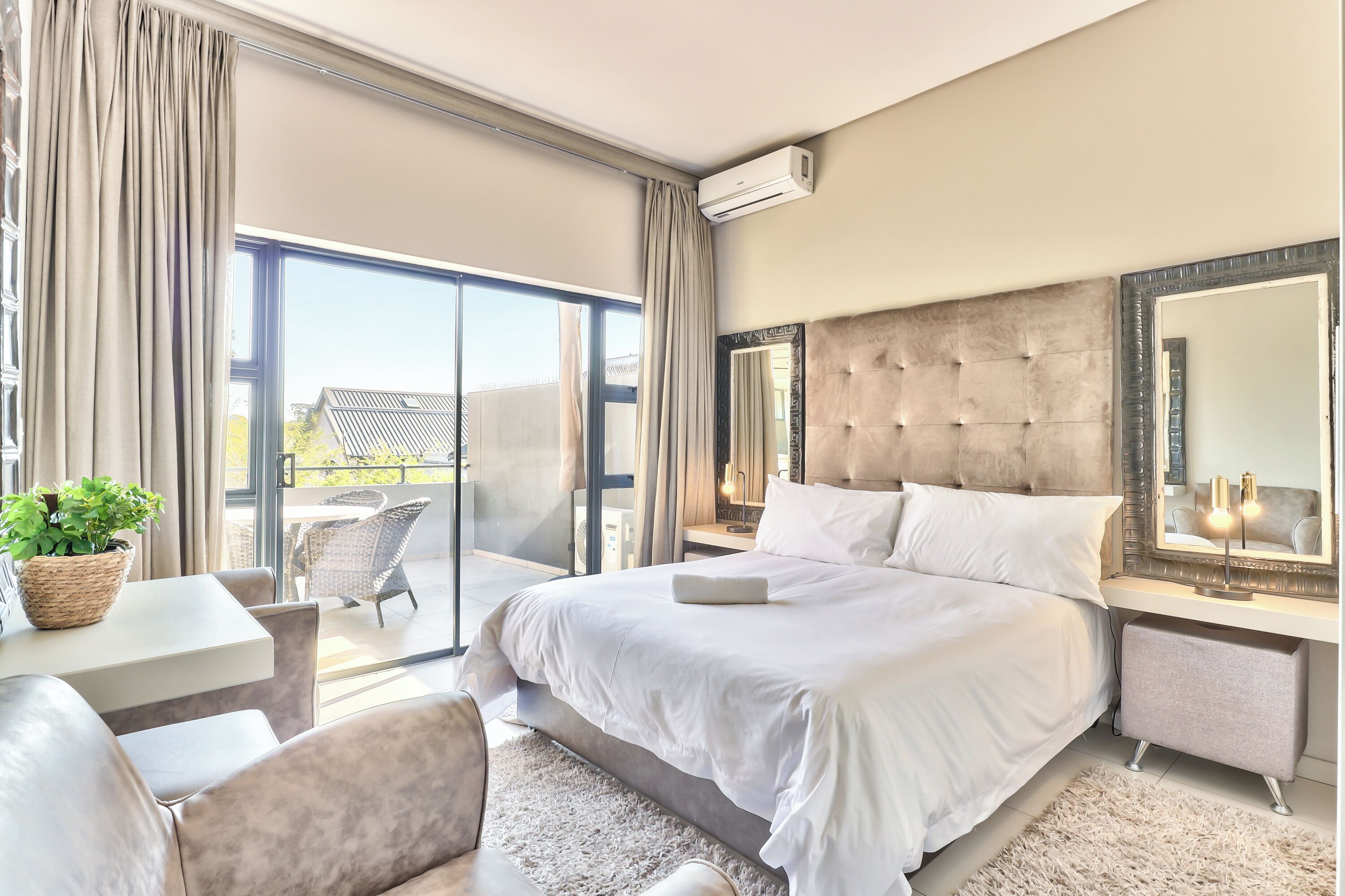 Luxury Apartment, 3 Bedrooms, Air conditioning, City View | Premium bedding, in-room safe, blackout drapes, soundproofing