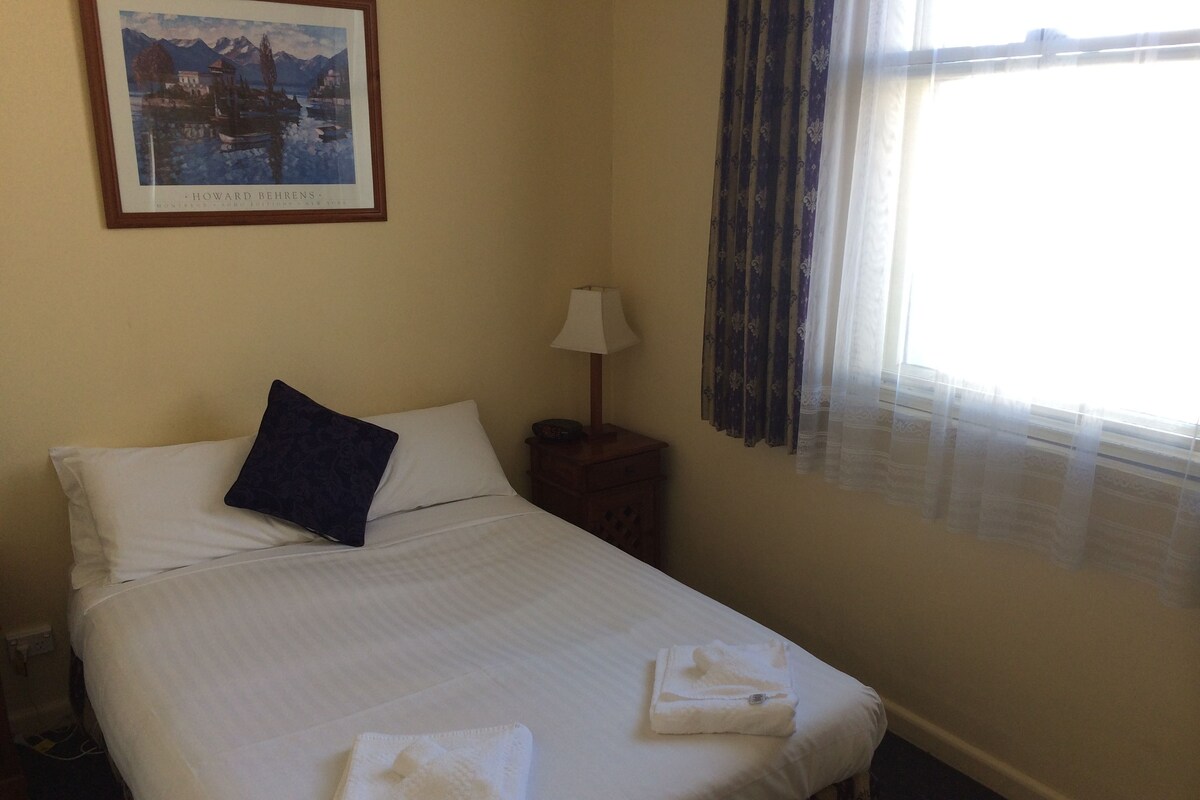 Standard Double Room | 1 bedroom, Egyptian cotton sheets, Select Comfort beds