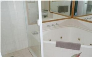 Shower, free toiletries, hair dryer, towels