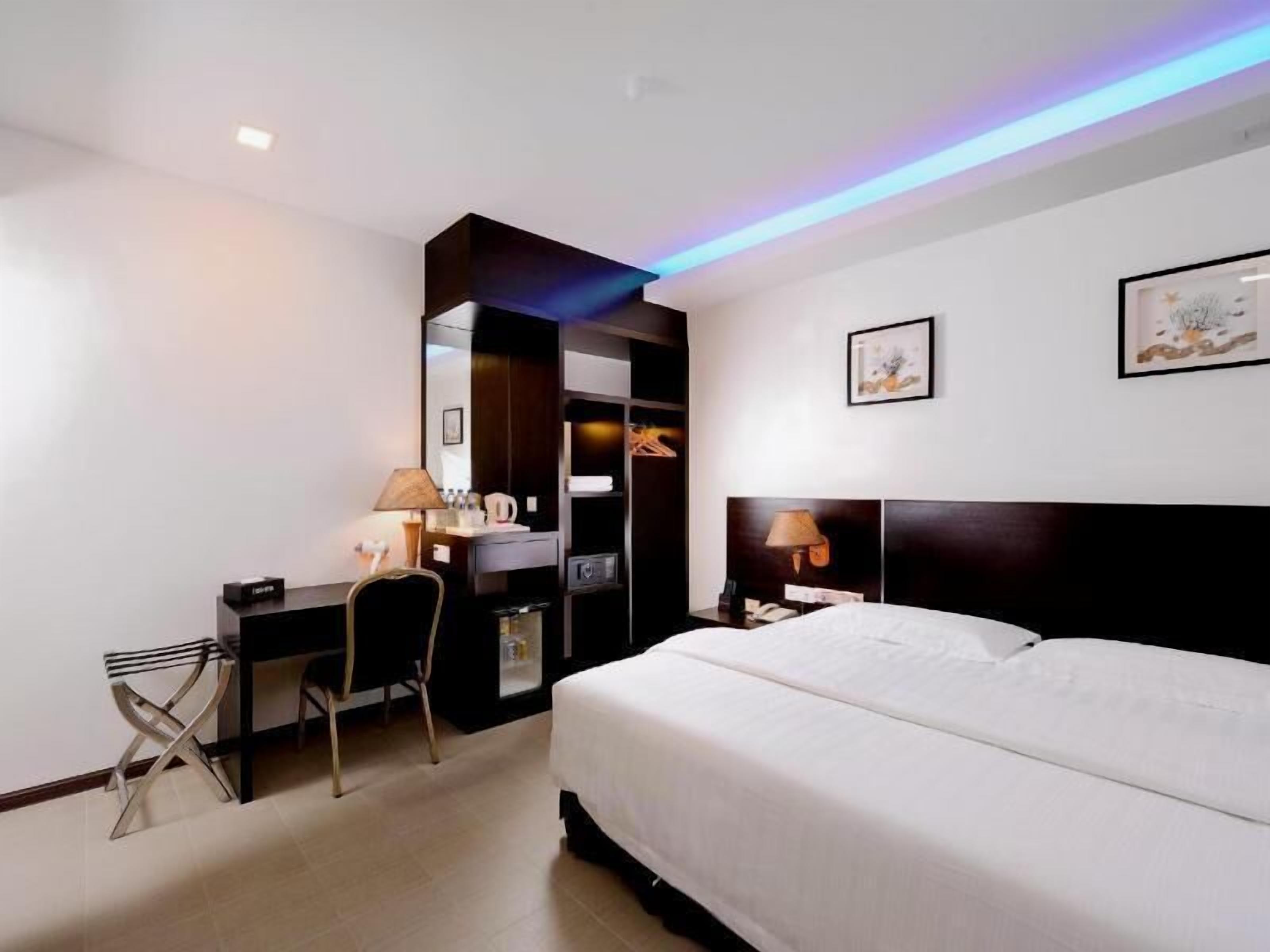 In-room safe, blackout curtains, iron/ironing board, free WiFi