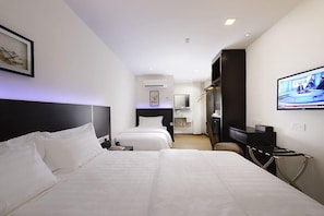 In-room safe, blackout curtains, iron/ironing board, free WiFi - ERNES Hotel Bandar Perda (Bukit Mertajam)