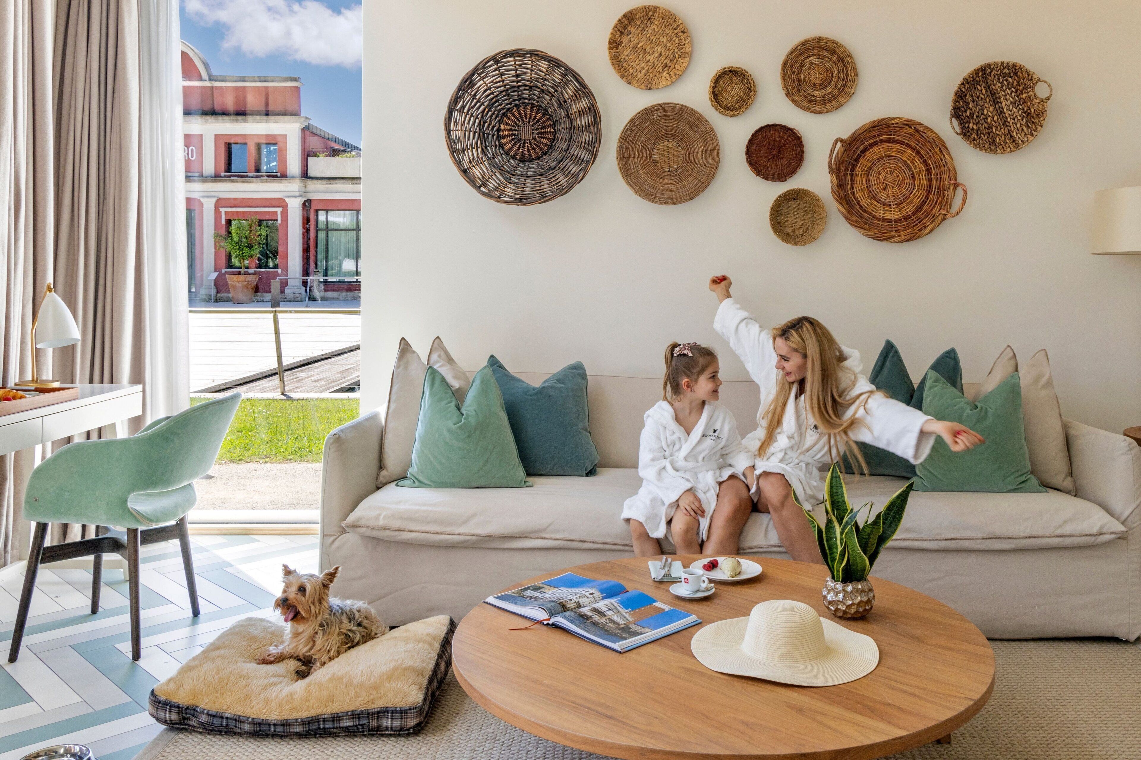 Premium bedding, in-room safe, individually decorated