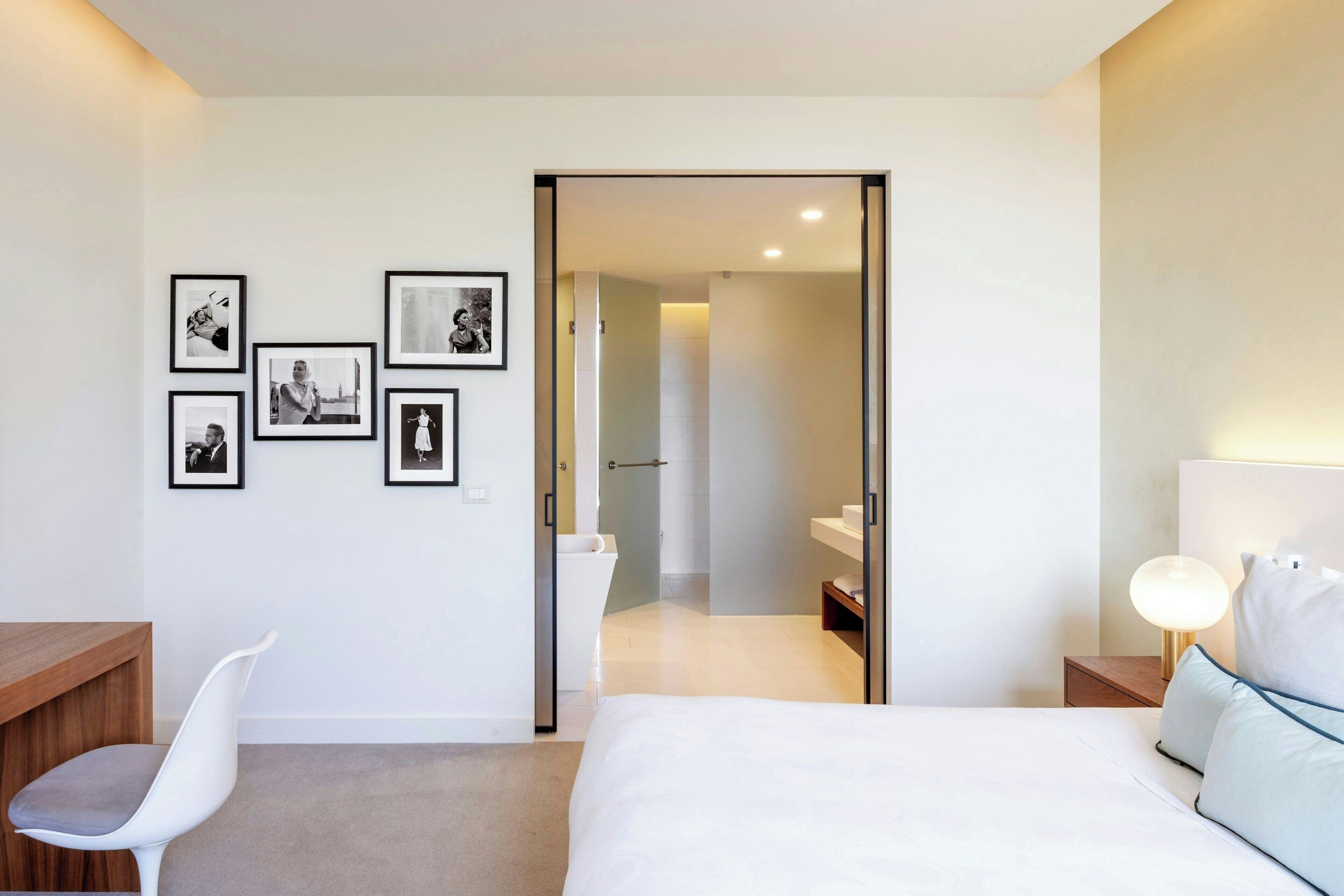 presidential suite, 1 bedroom, non smoking, terrace | bathroom | free toiletries, hair dryer, bathrobes, slippers