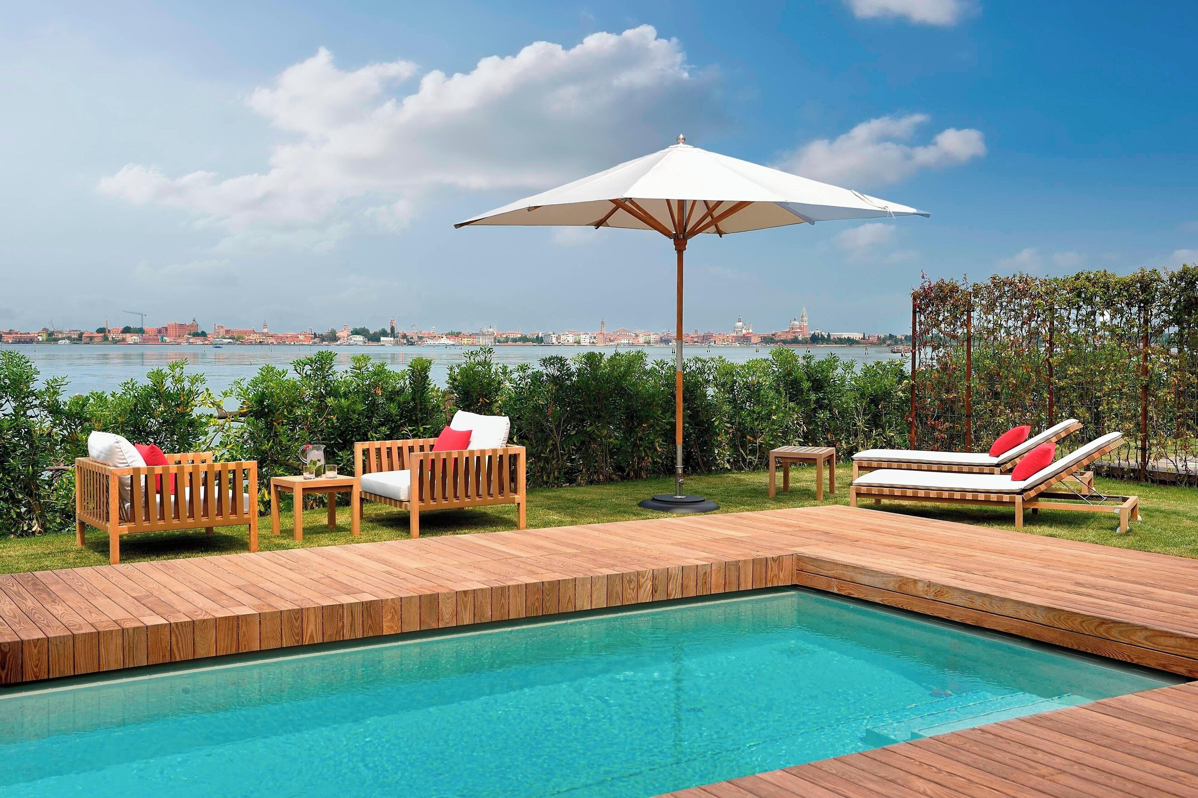 Suite, 1 habitación | Ropa de cama de alta calidad y caja de seguridad en la habitación 